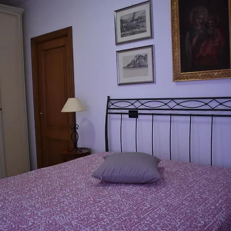 Maremonti Apartment *