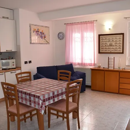 Maremonti Apartment *